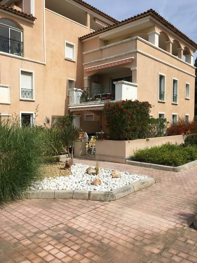 Ferienwohnung Bolero Carqueiranne Exterior foto